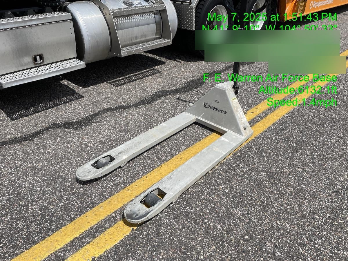 2023 STRONGWAY 4400 lb Pallet Jack