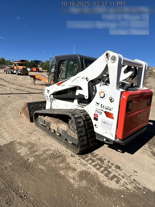 2021 BOBCAT T740