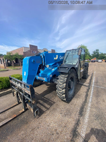 2018 Genie GTH-844 Genie GTH-844 w/Enclosed Cab w/HVAC, Work Lights, Solid Tires, Beacon, 60" Carriage and Forks
