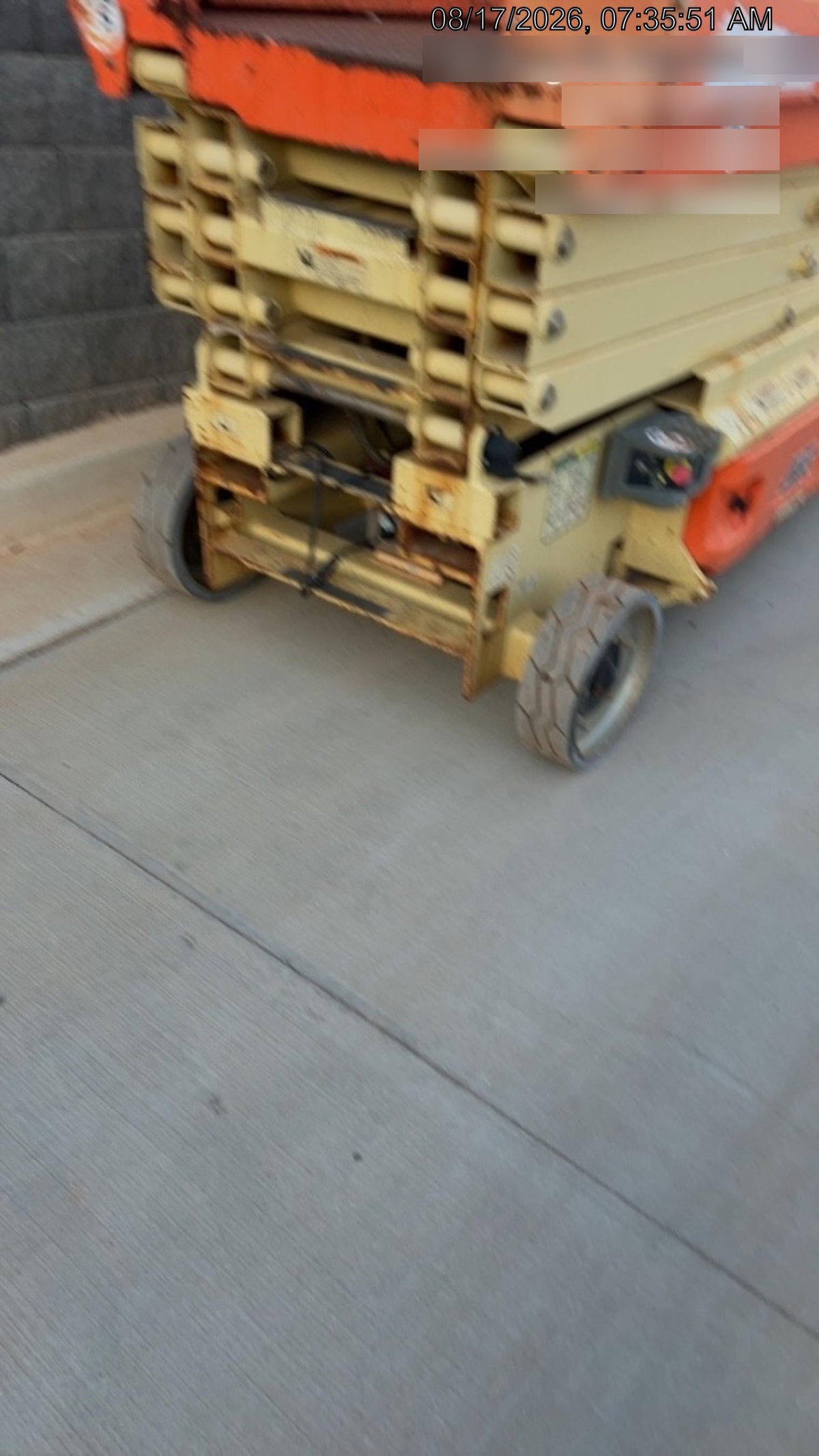 2016 JLG 3246ES