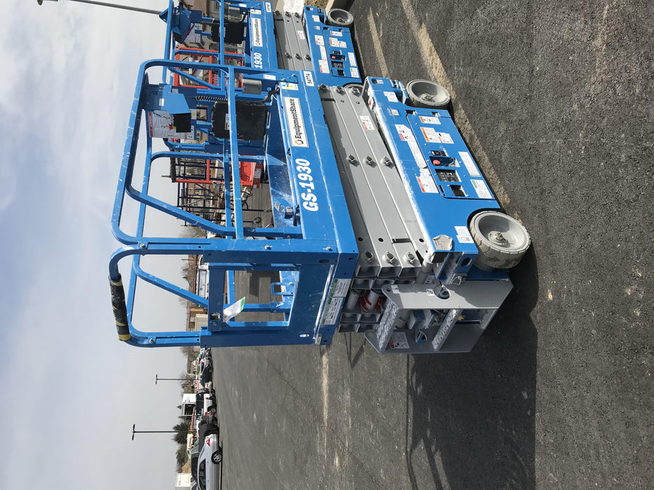 2019 Genie GS-1930 Half Height Swing Gate, 800W Inverter