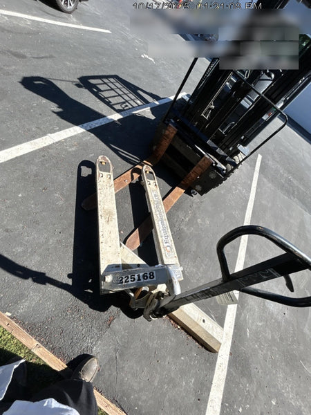 2022 CROWN 5,500lb Manual Pallet Jack - Crown