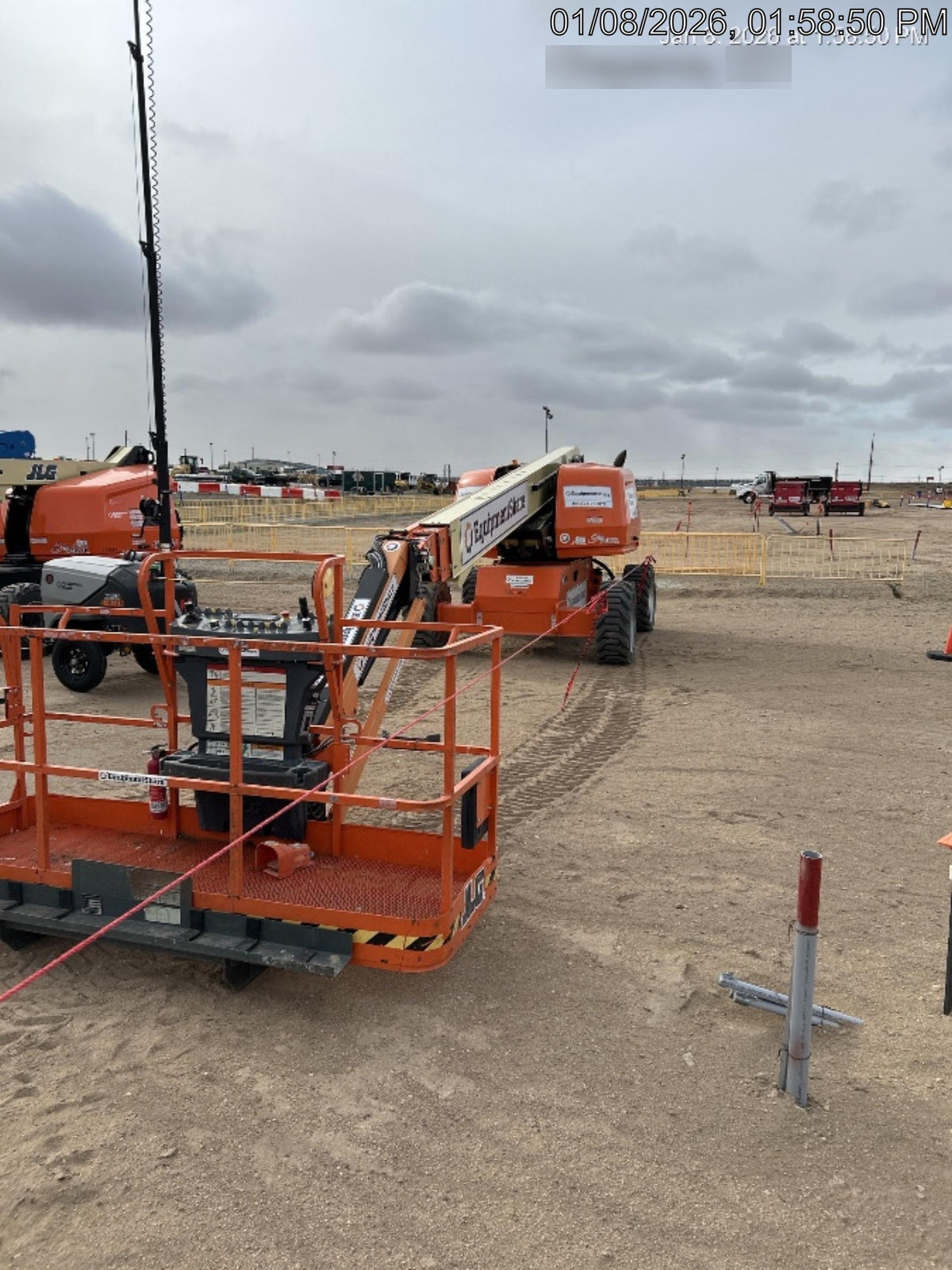 2023 JLG 660SJ