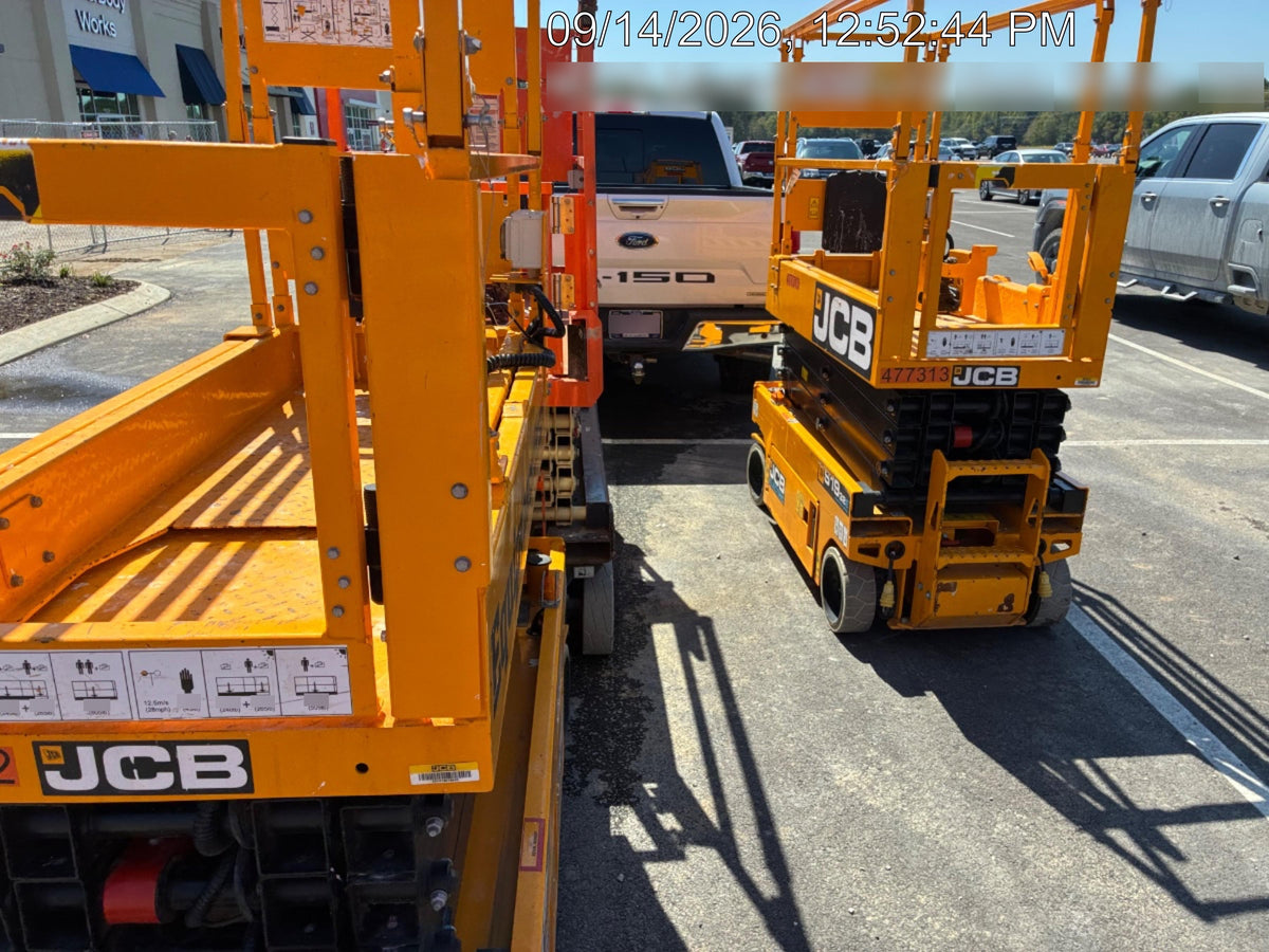 2021 JLG ES1932
