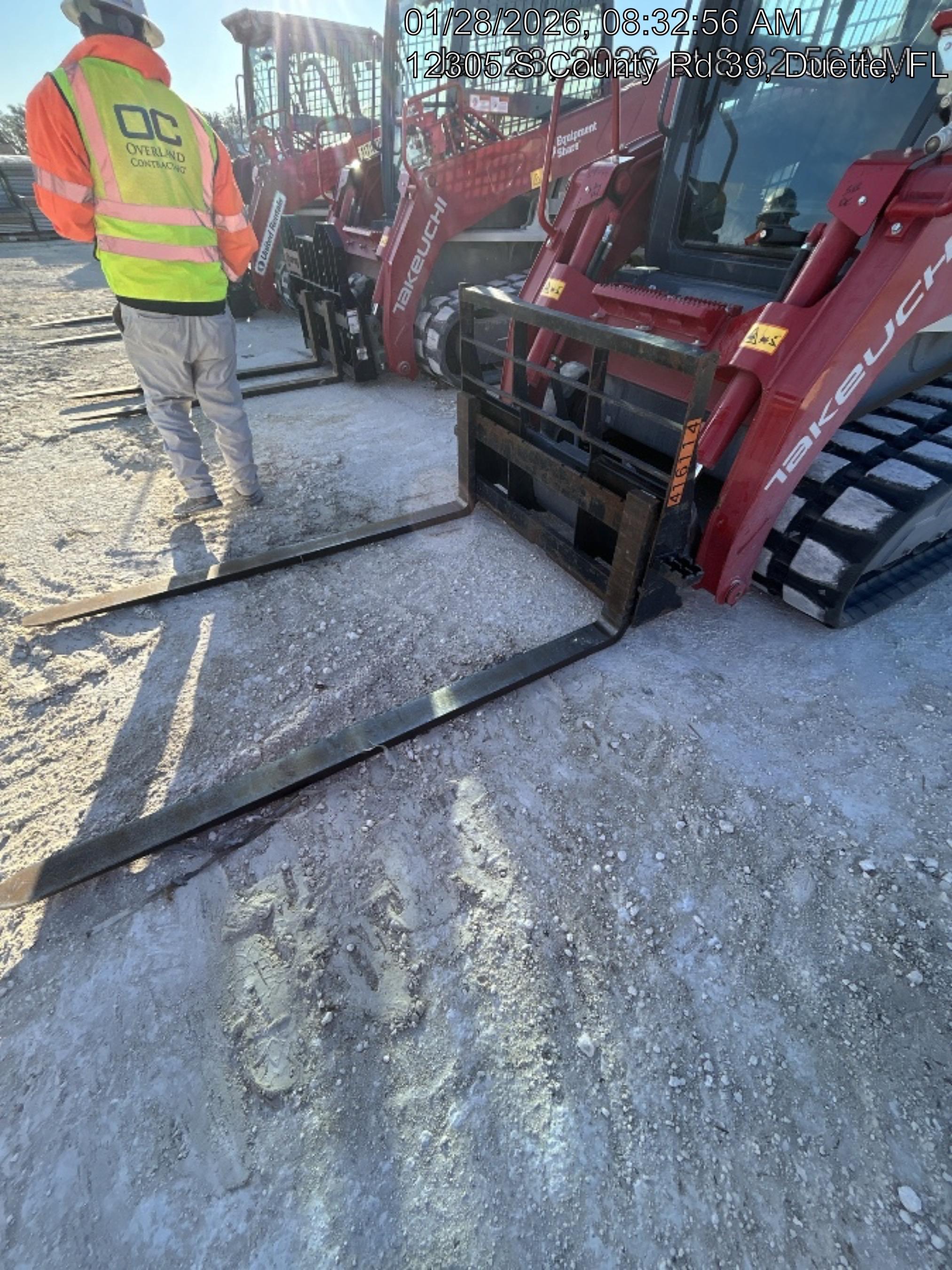 2025 TAKEUCHI TL12V2-CR