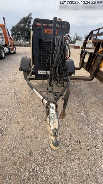 2019 Lincoln Electric Vantage 322 Welder Ready-Pak 3, Two wheel trailer, Fender and Light kit, Cable Rack
