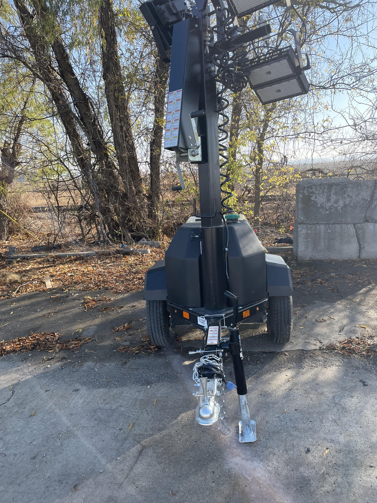 2022 Allmand NLV3GR (4) LED Light Fixture 350W, 23' Vertical Mast, 3kW Prime, Towable, ES Decals, T3