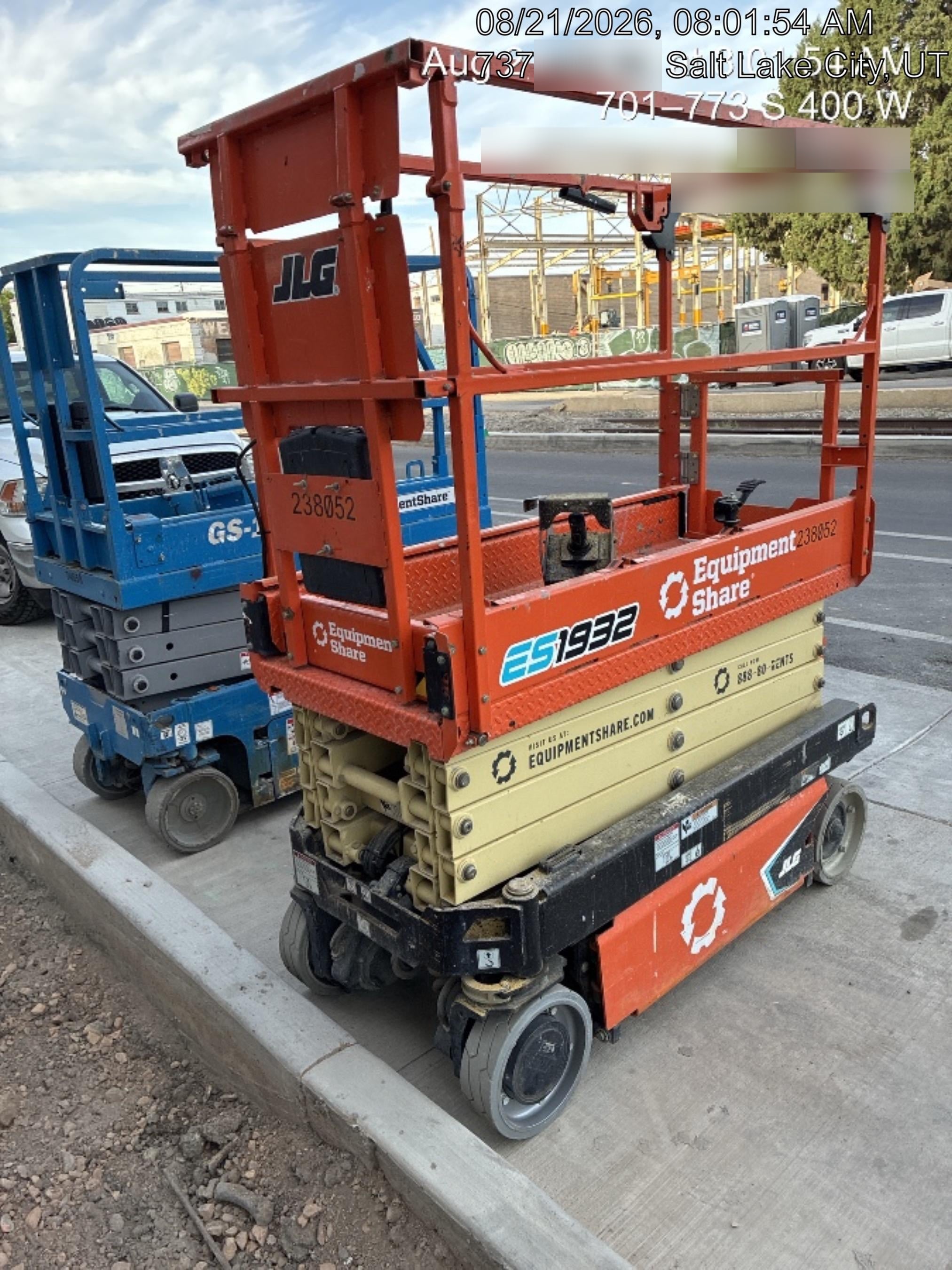 2022 JLG ES1932