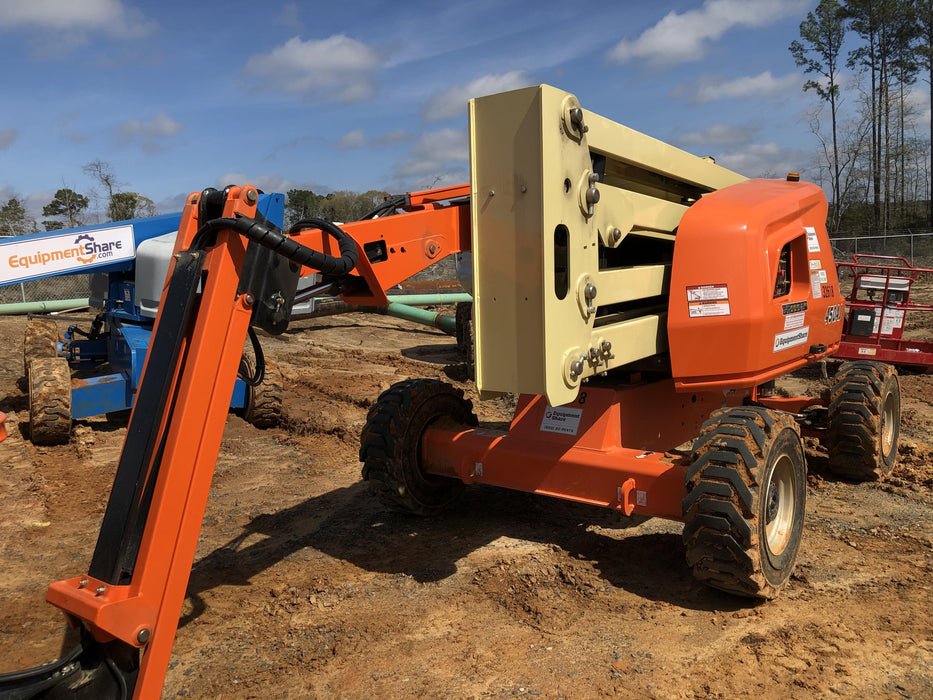 2019 JLG 450AJ
