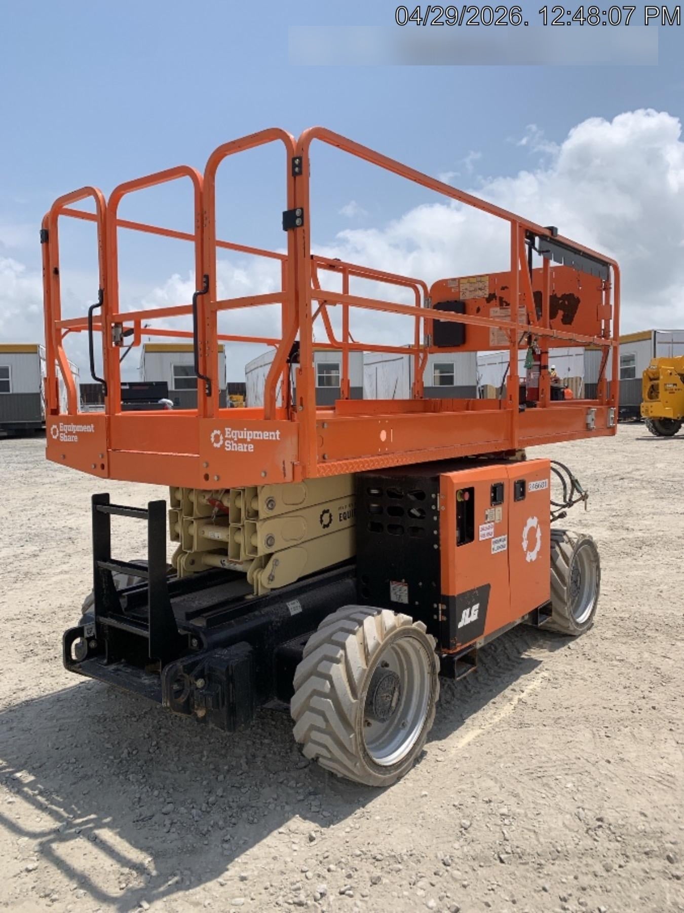 2022 JLG RT2669