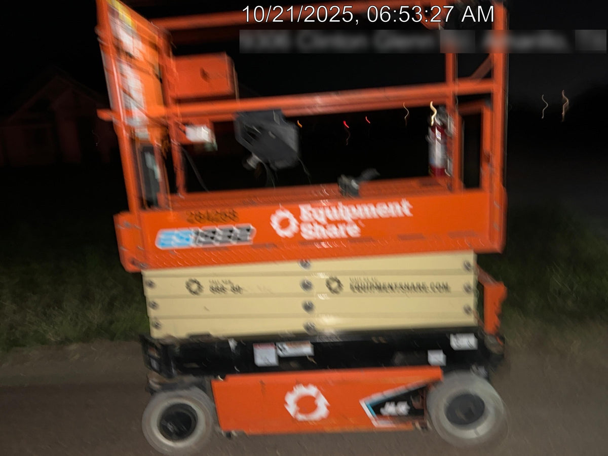 2022 JLG ES1932