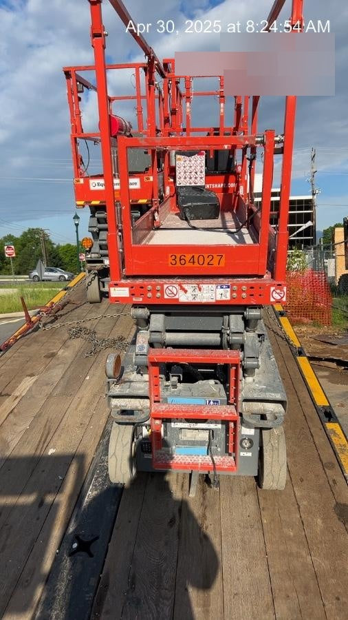 2022 JLG ES1932