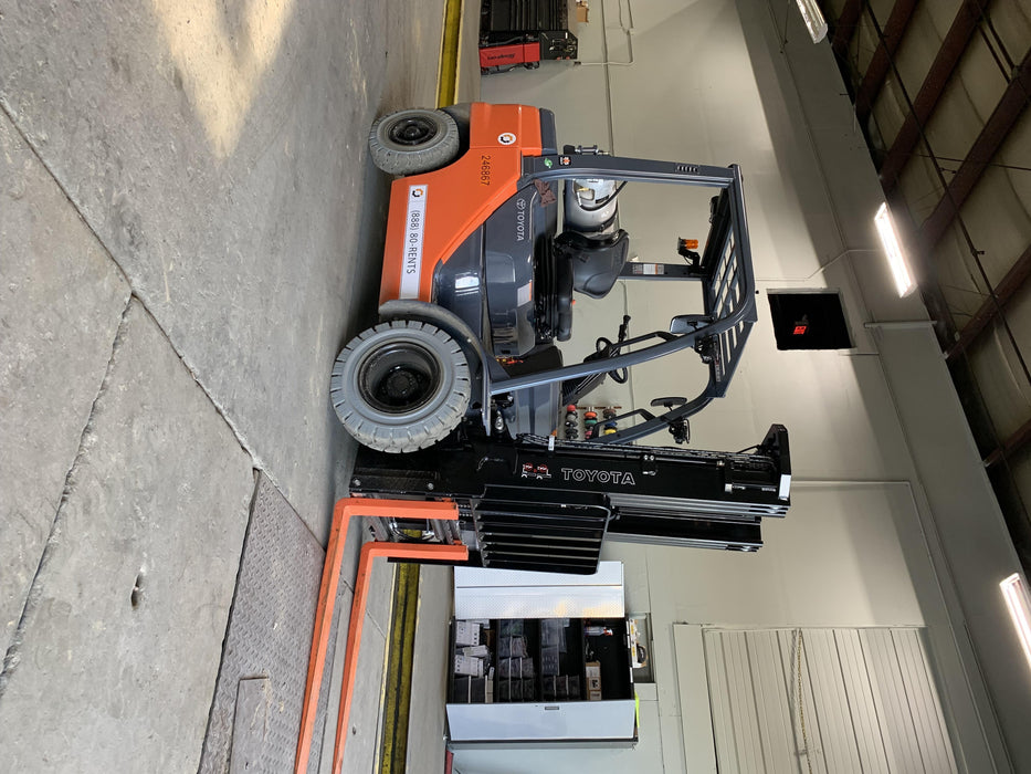 2022 TOYOTA 50-8FGU25