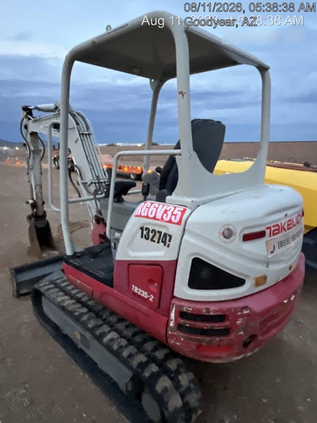 2021 TAKEUCHI TB235-2R