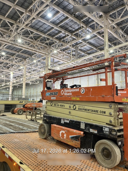 2023 JLG ES2632