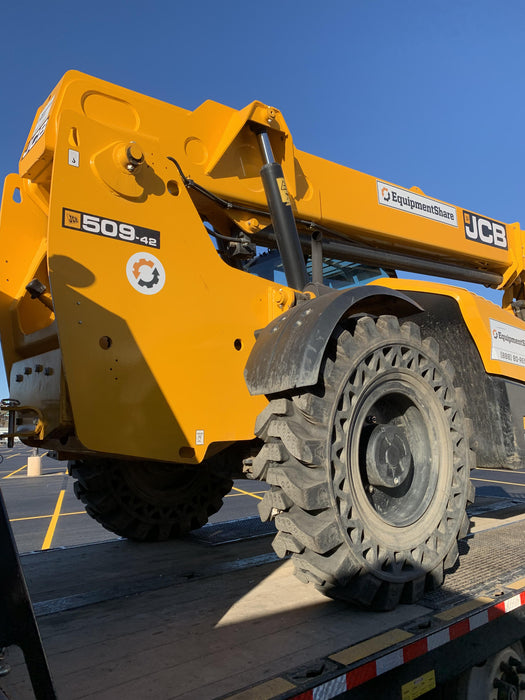2020 JCB 509-42 Cab/Heat/Air, Solid Tires, Work Lights, Beacon, Aux Hydraulics, Back up Alarm, Lifting Eye, ES Decals