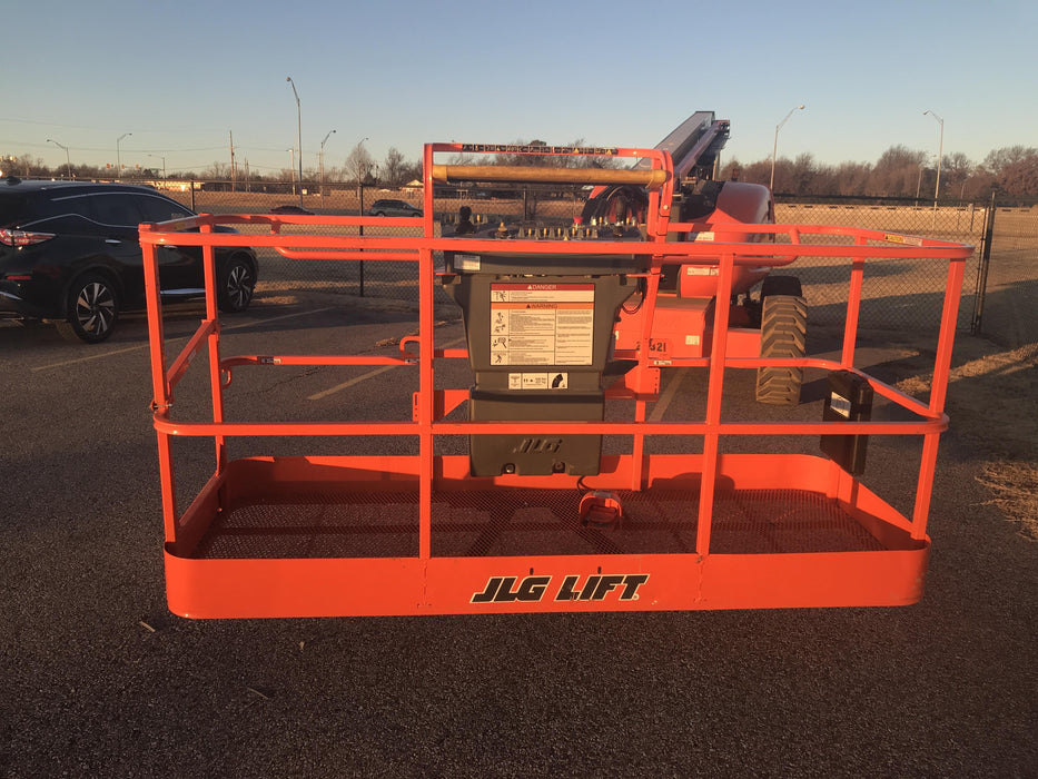 2019 JLG 600AJ
