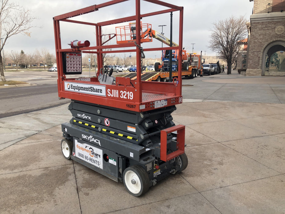 2018 SKYJACK SJIII-3219