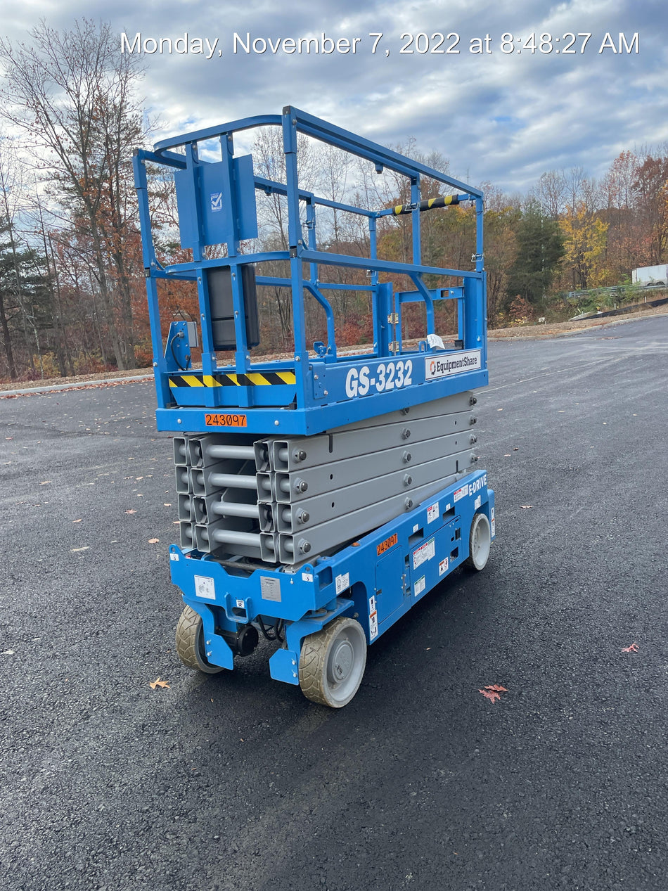 2022 GENIE GS-3232