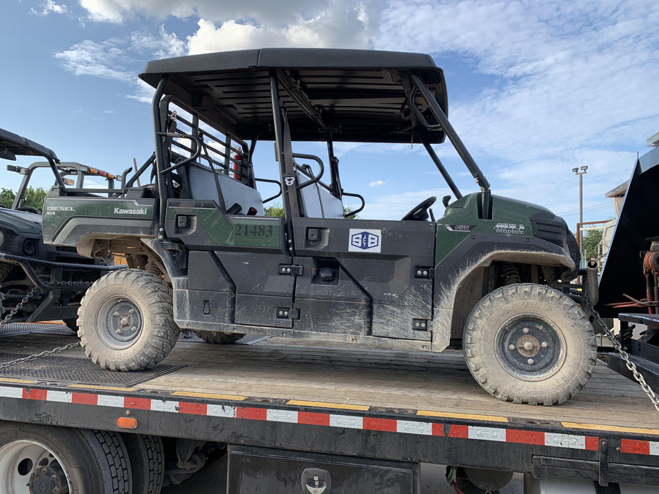 Kawasaki MULE PRO-DX Kawasaki Mule 4x4 Diesel UTV w/Hard Top, Windshield, Beacon, Backup Alarm, ES Keypad/Hardware Installed