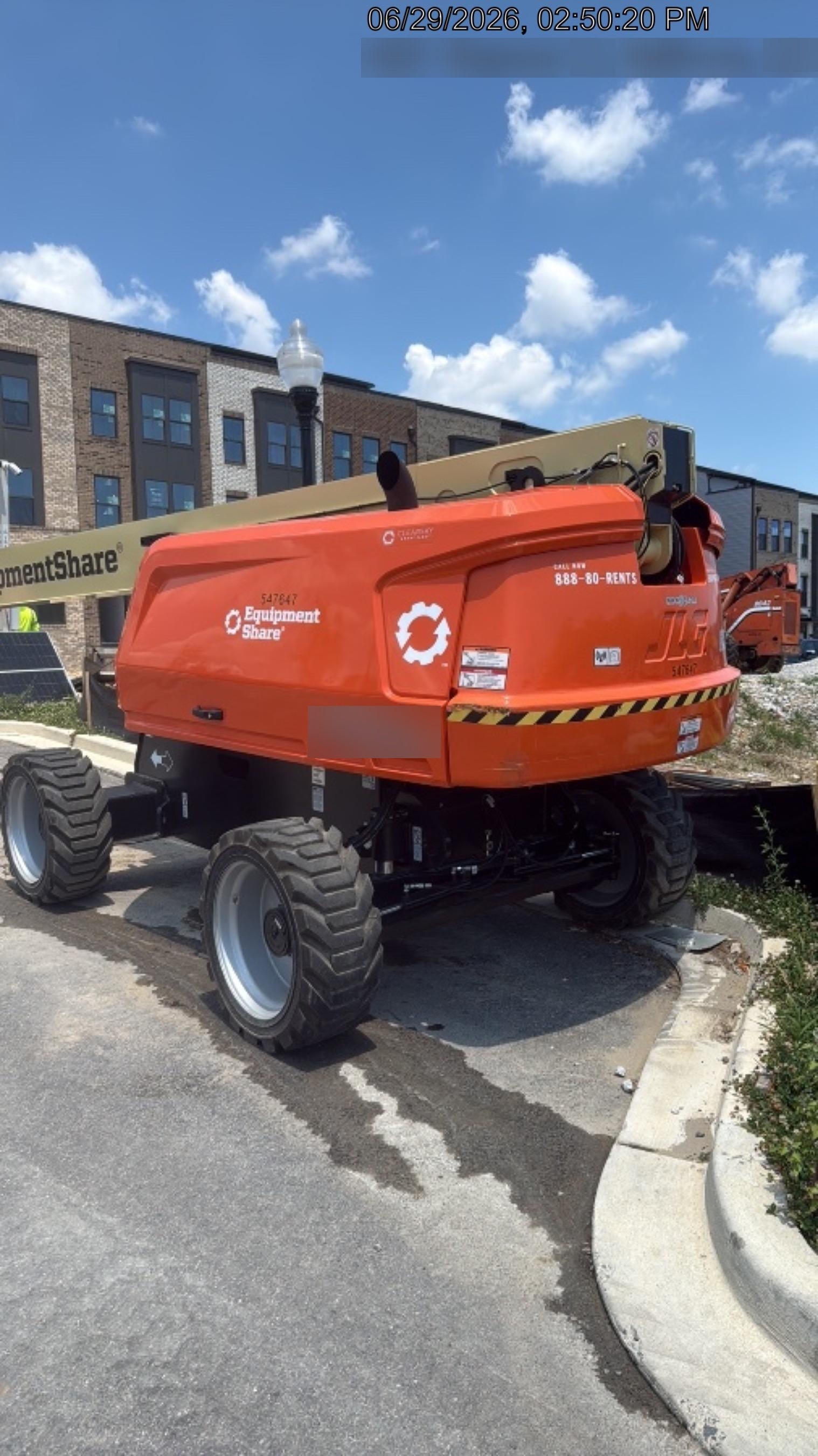 2025 JLG 660SJ