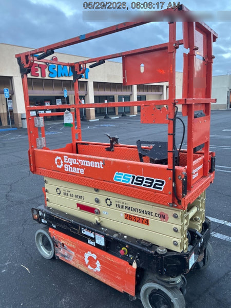 2022 JLG ES1932