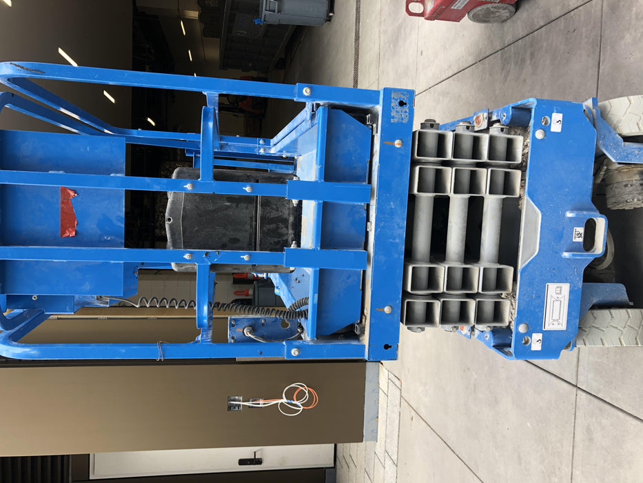 2019 Genie GS-1930 Half Height Swing Gate, 800W Inverter