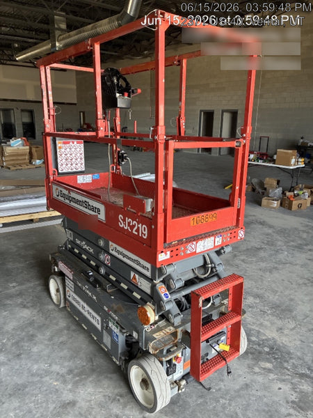 2020 Skyjack SJIII-3219 Solid NM Tires, Half height spring hinged entry gate, Dual Beacons, 800W Inverter