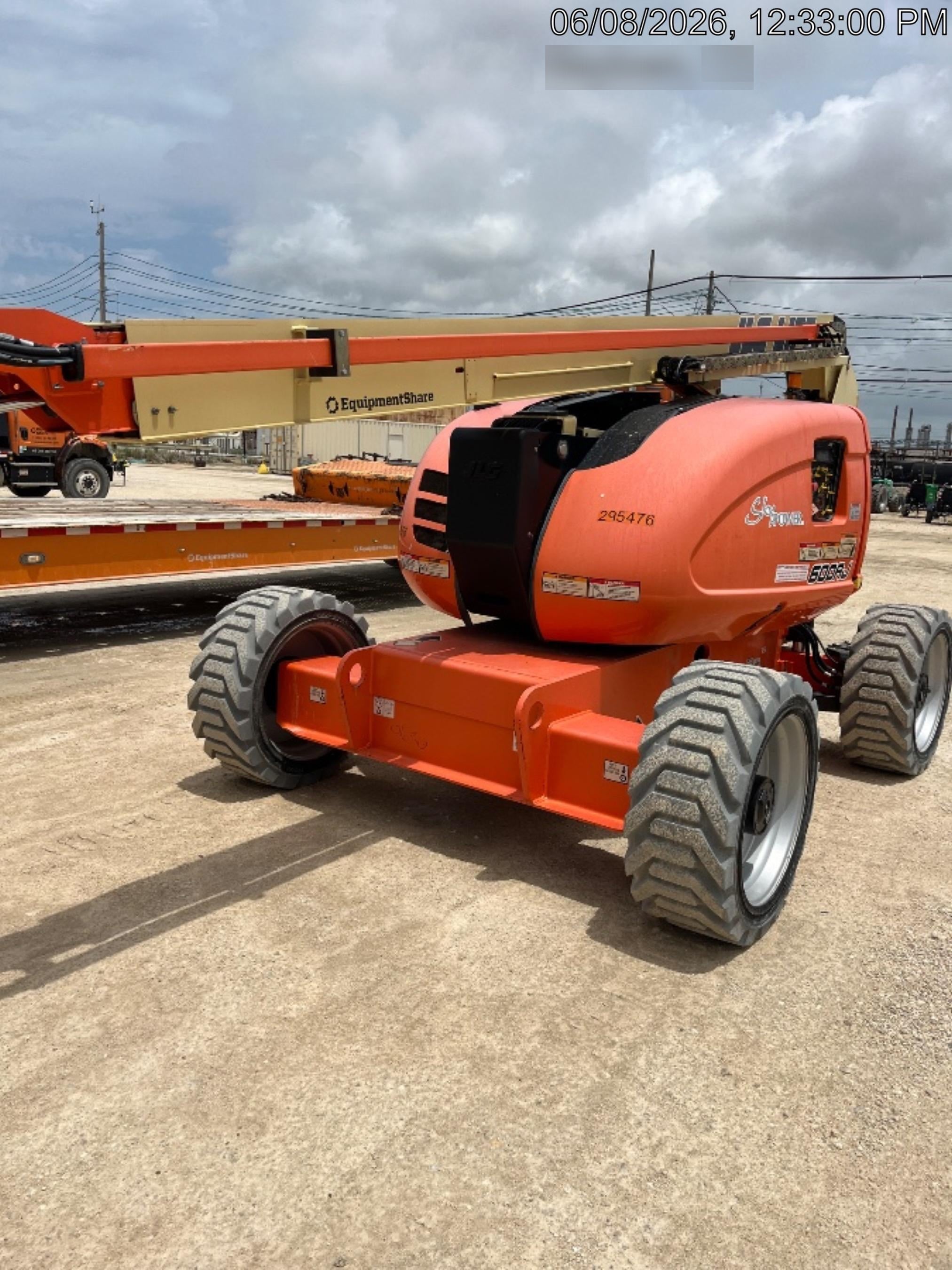 2023 JLG 600AJ