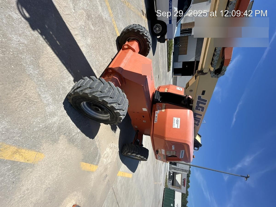 2019 JLG 460SJ