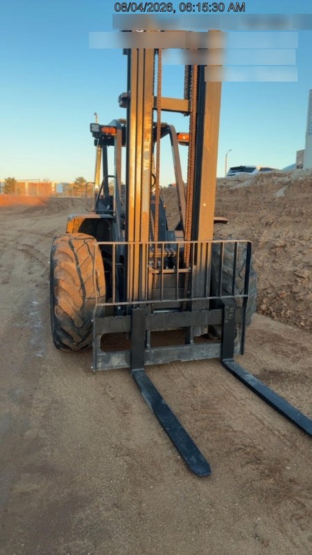 2023 CASE 588H