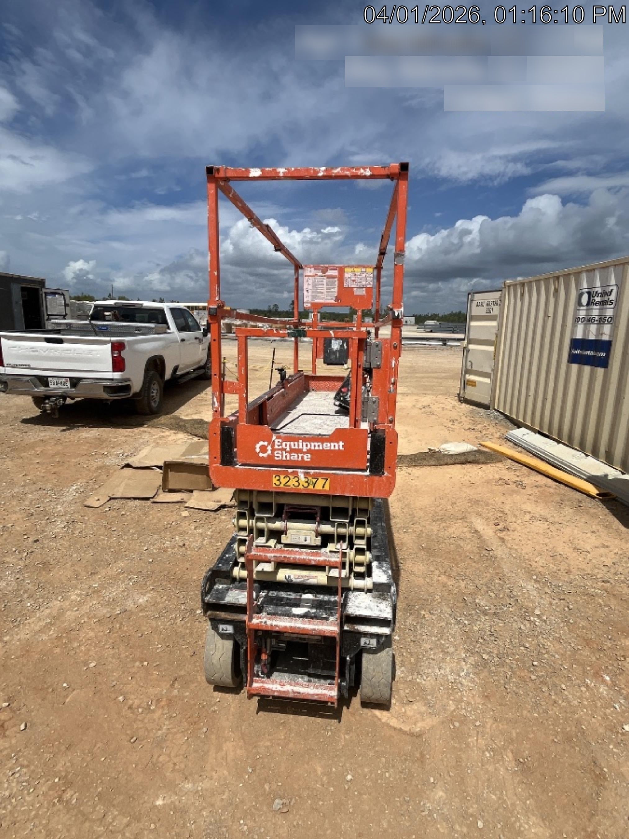 2023 JLG ES2632