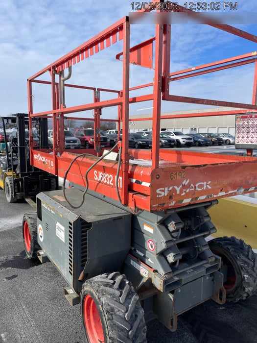 2017 SKYJACK SJ6832 RT