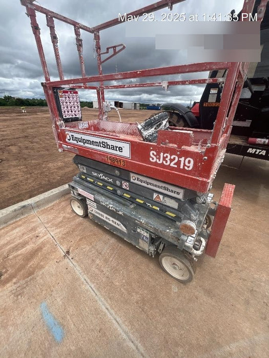 2021 SKYJACK SJ3219