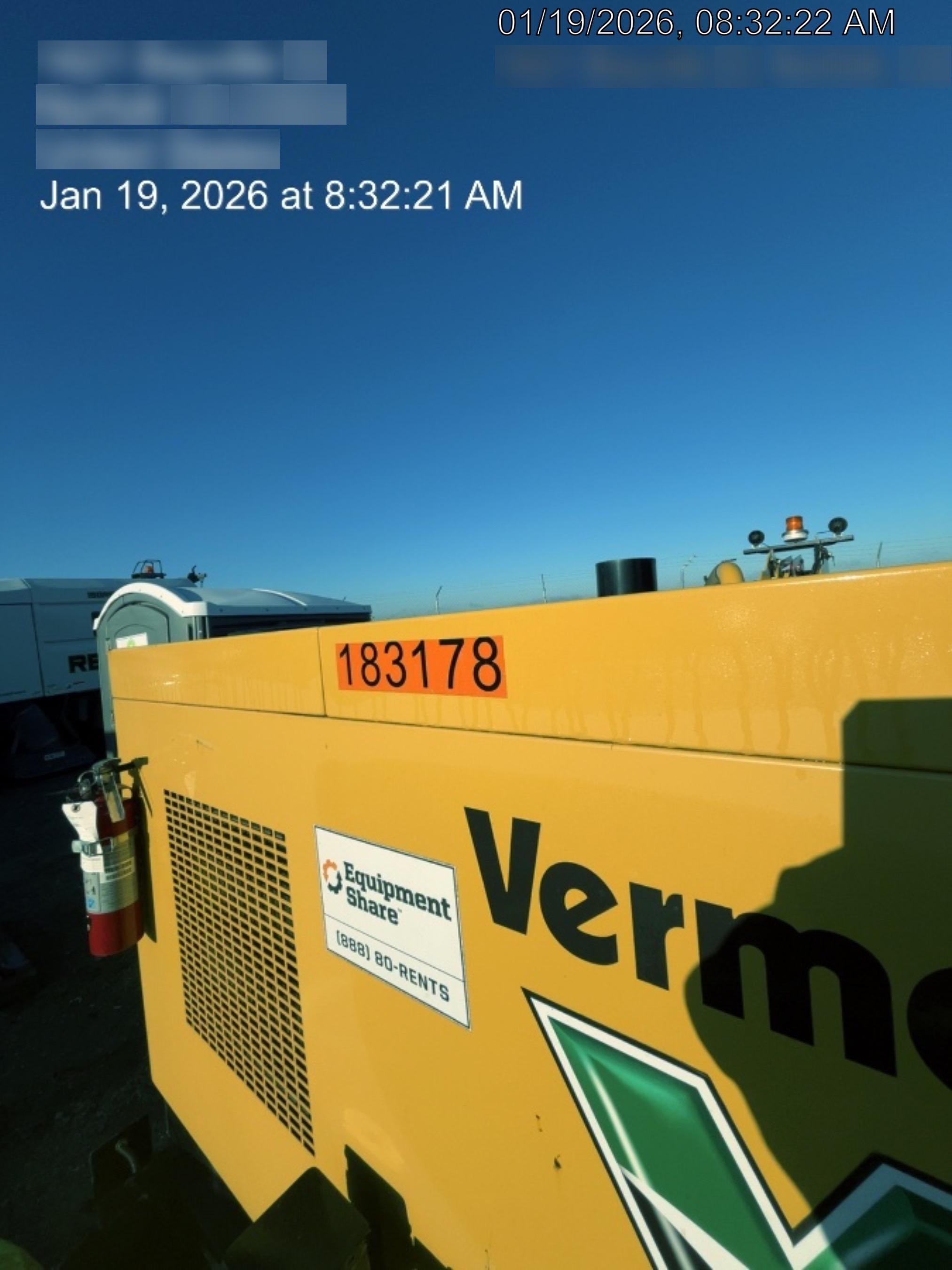 2021 Vac-Tron LP573XDT T4 Koehler Diesel Engine, 500 Gallon Debris Tank, x2 100 Gallon Water Tanks