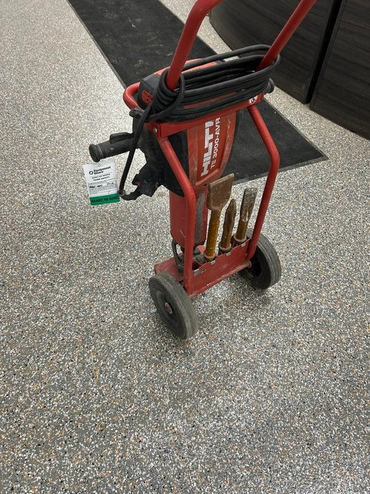 2021 HILTI TE 3000-AVR