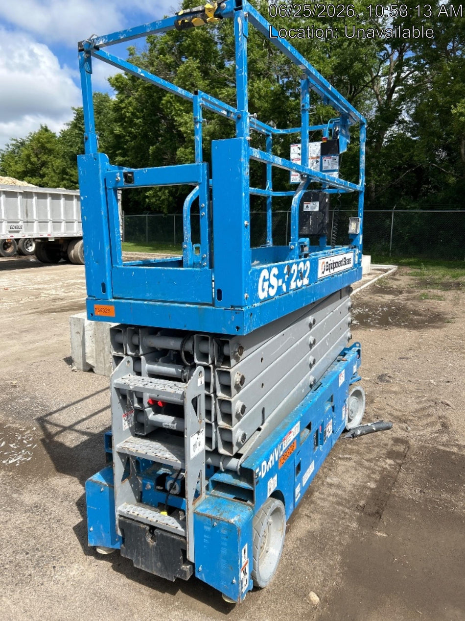 2021 GENIE GS-3232