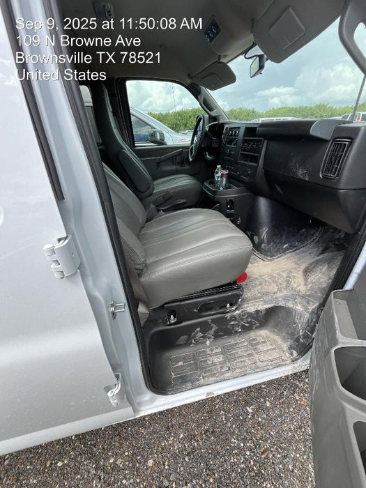 2025 CHEVROLET Express Van - Rental