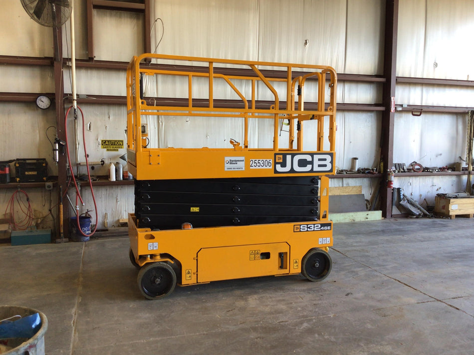2022 JCB S3246E