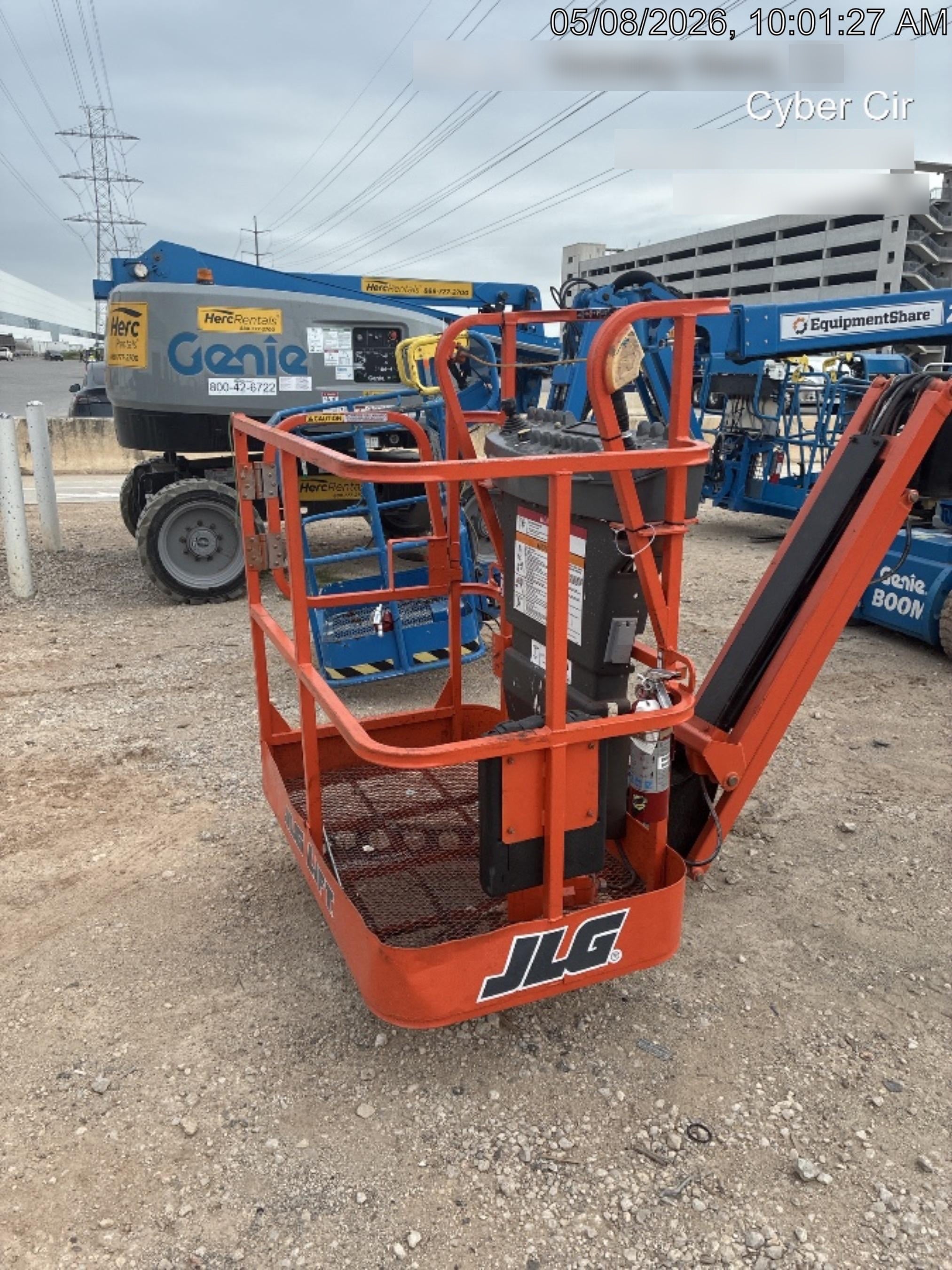 2019 JLG E300AJP