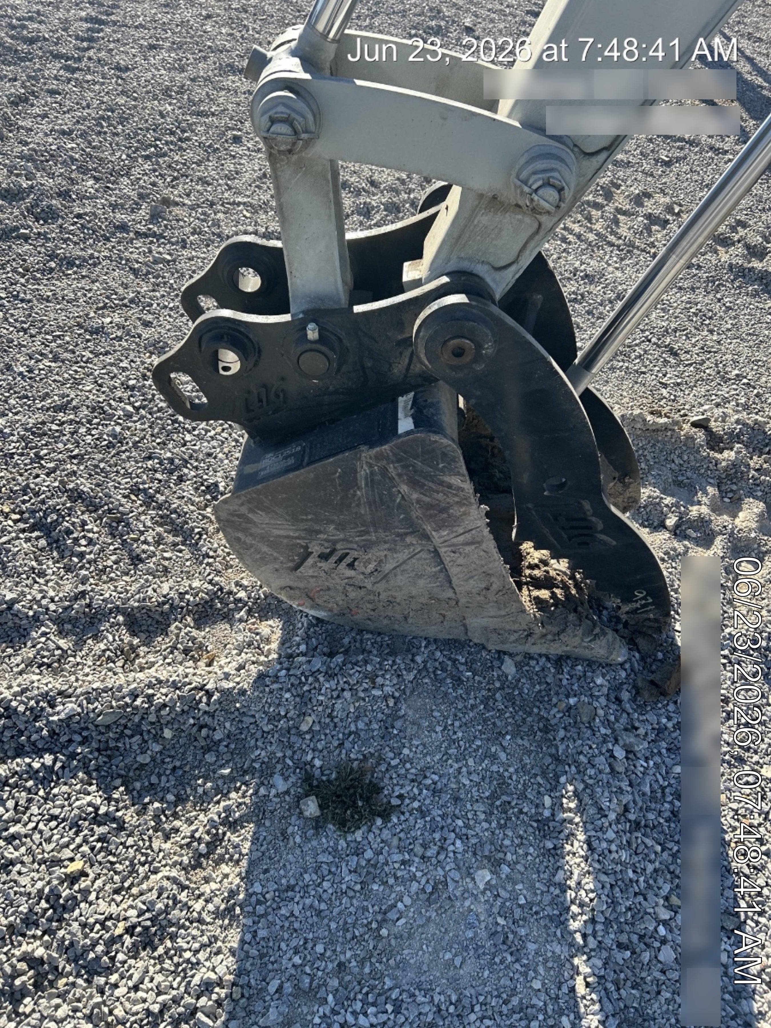 2025 TAKEUCHI 18" HD Bucket - Takeuchi