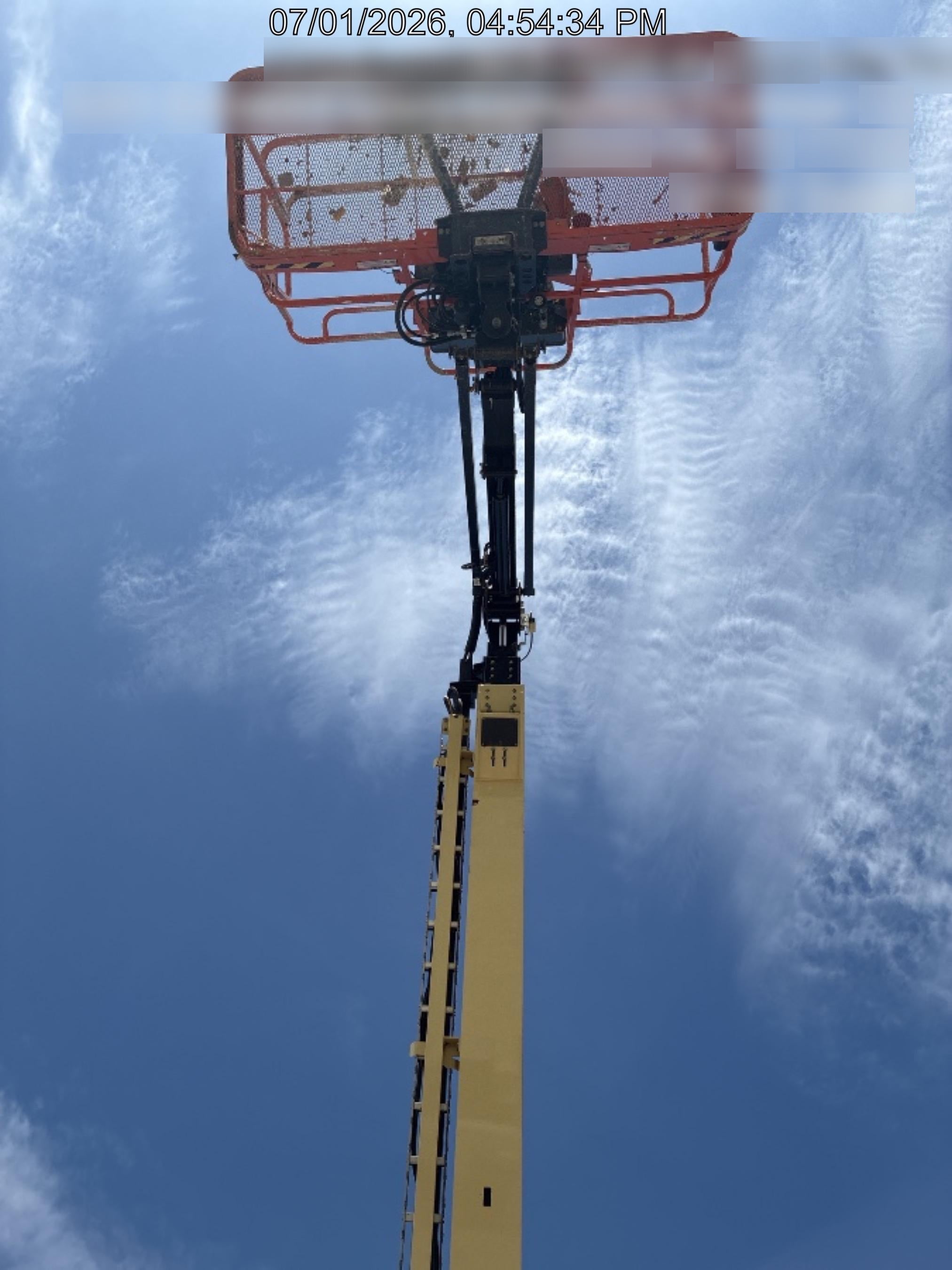 2024 JLG 660SJ