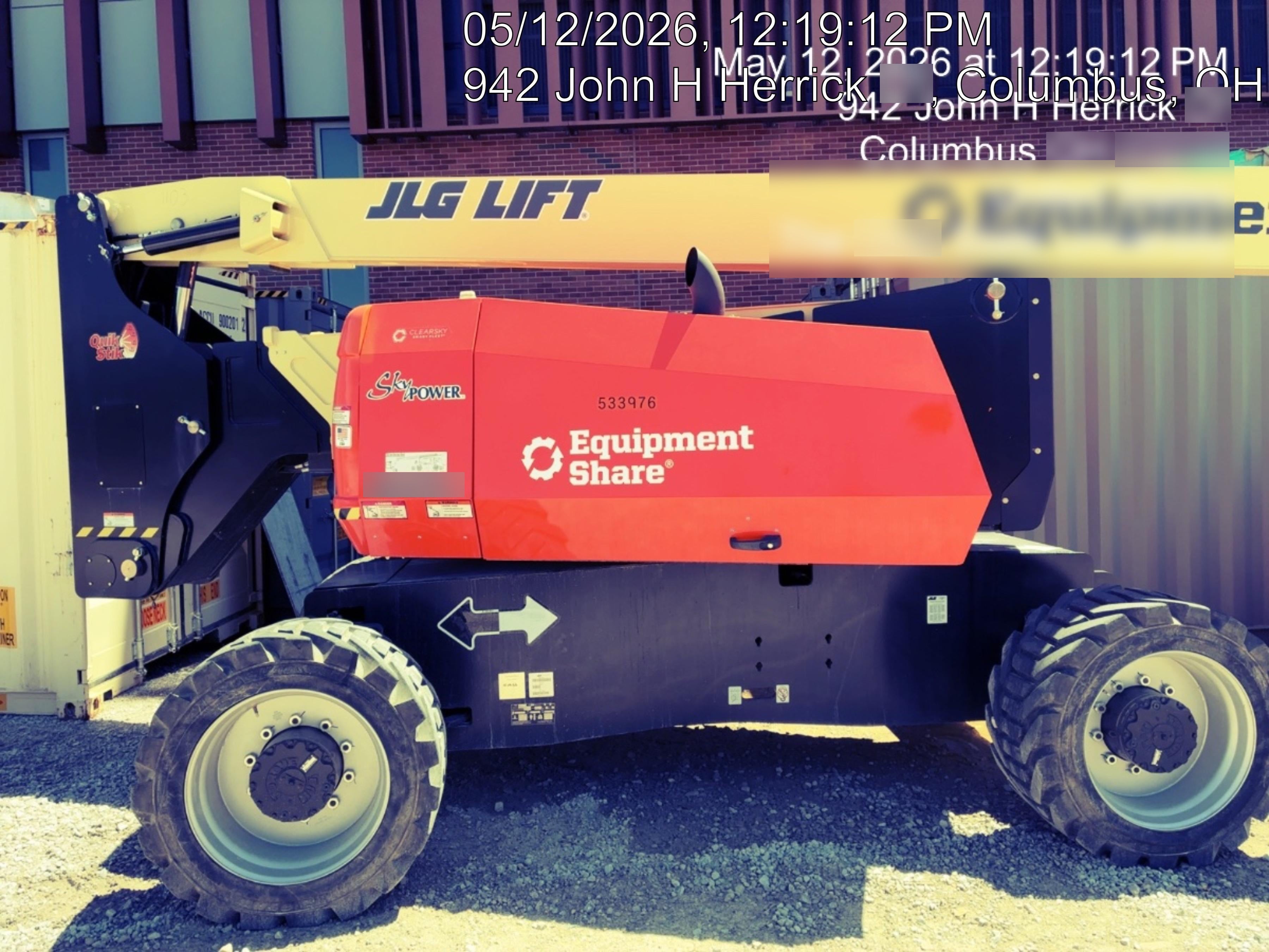 2025 JLG 800AJ