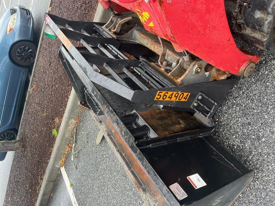 2025 ARROW MATERIAL HANDLING 48" Pallet Forks - Arrow