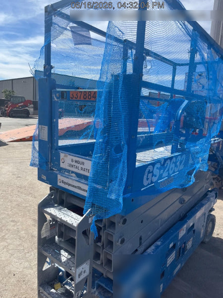 2023 GENIE GS-2632