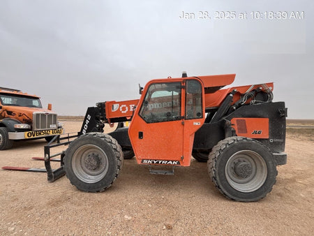 2023 SKYTRAK 8042