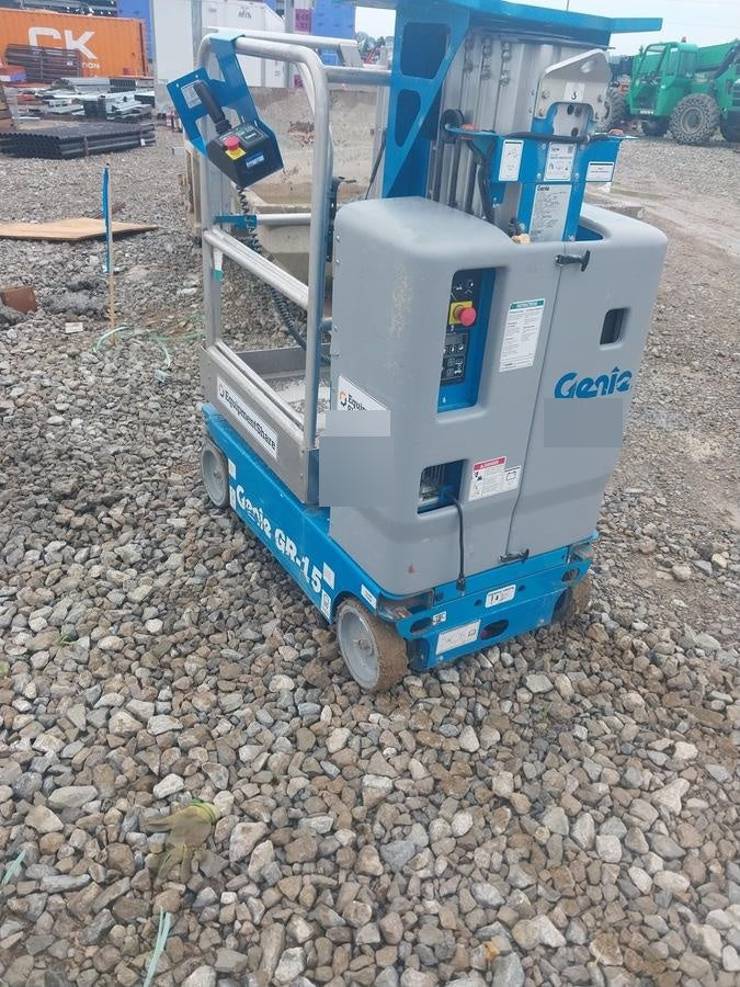 2018 GENIE GR-15