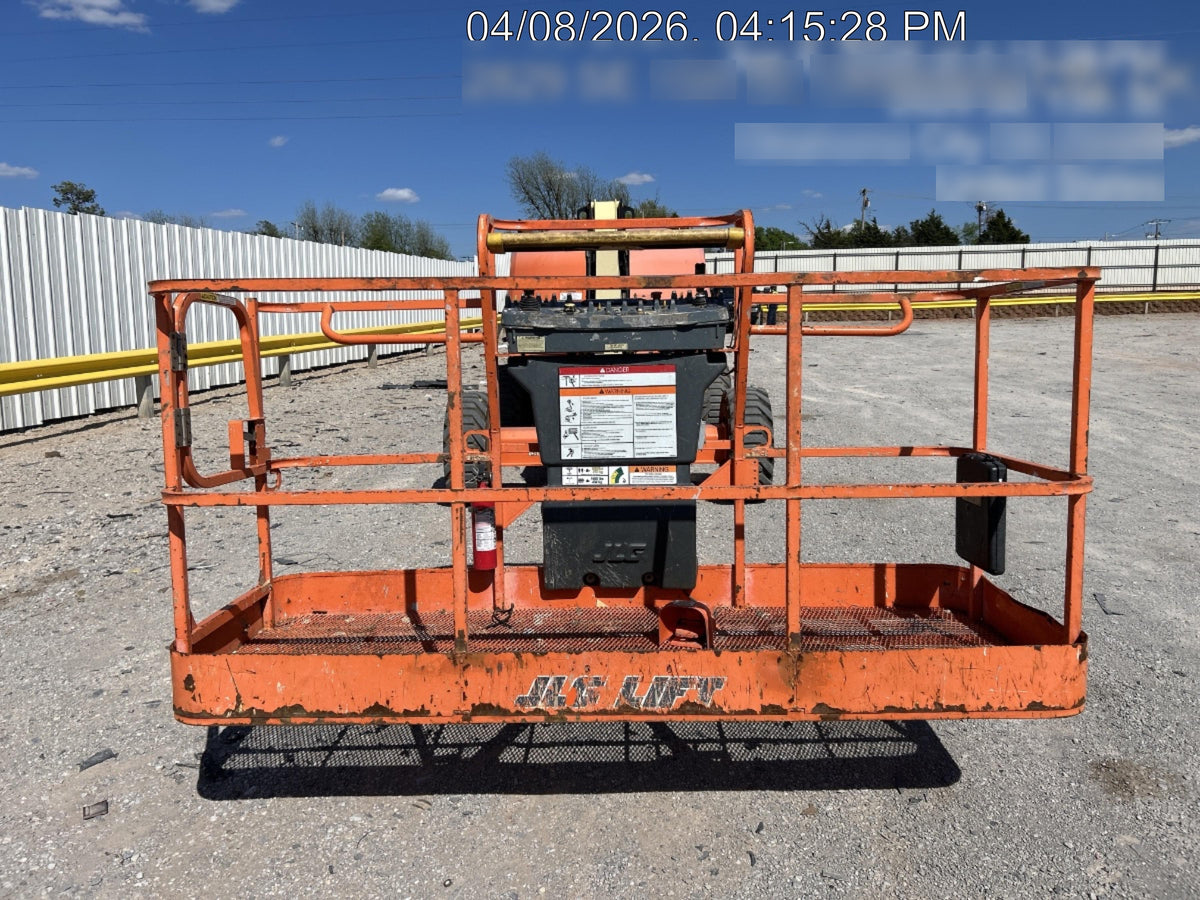 2019 JLG 400S