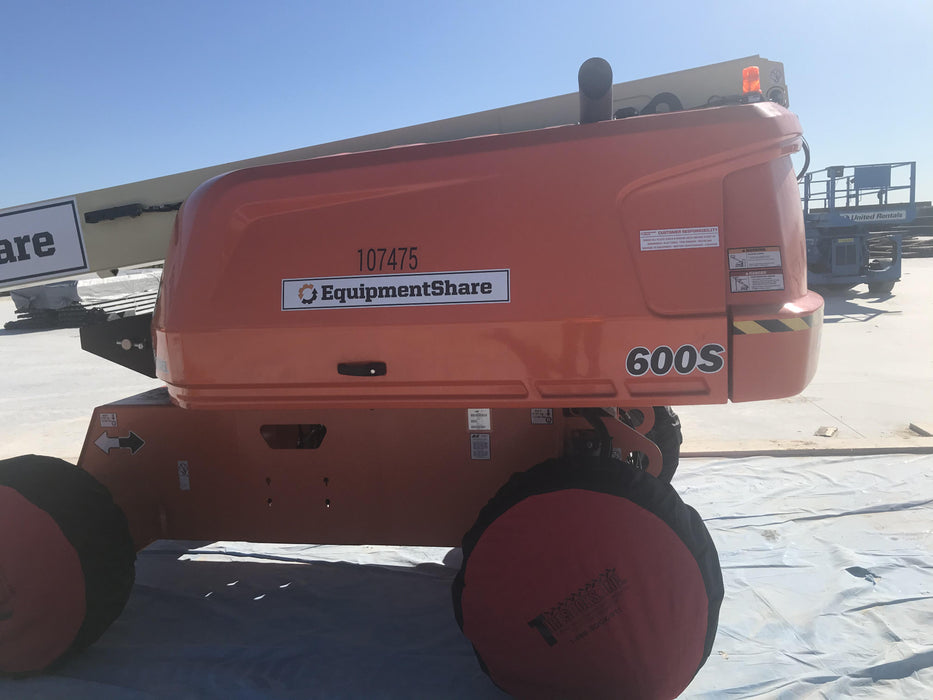 2020 JLG 600S