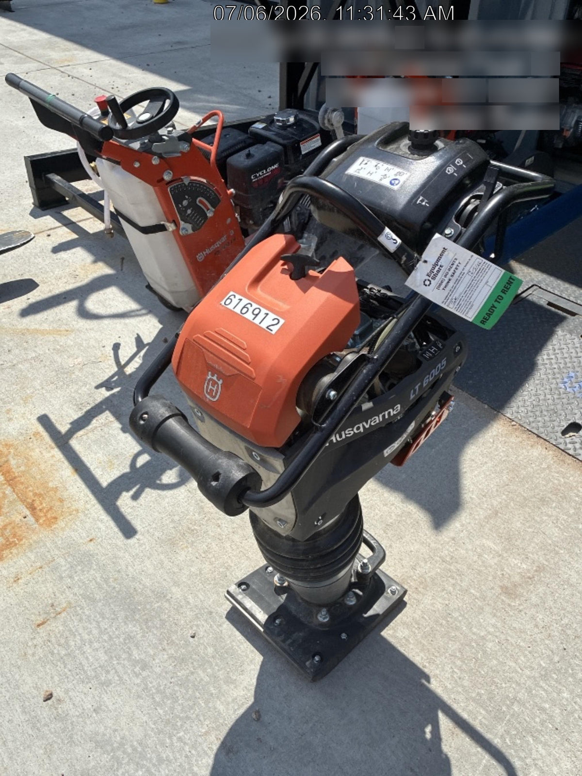 2025 HUSQVARNA LT6005
